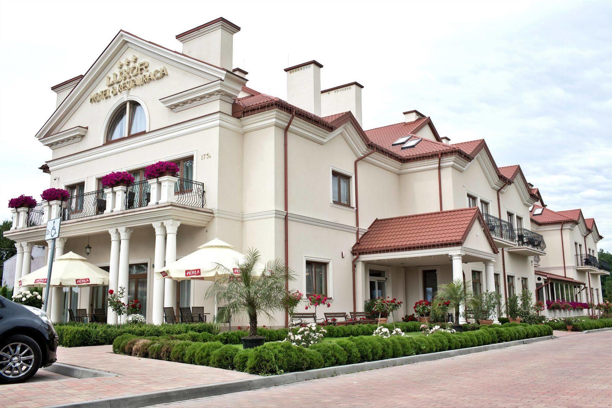 Hotel Luxor Люблин Экстерьер фото